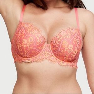 NWT DREAM ANGELS
Lightly-Lined Crossdye Lace Demi Bra